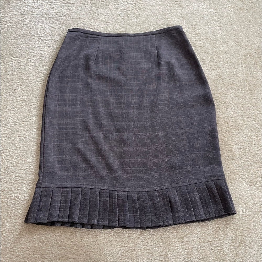 KC Spencer Pencil Skirt with Ruffle - Size 8